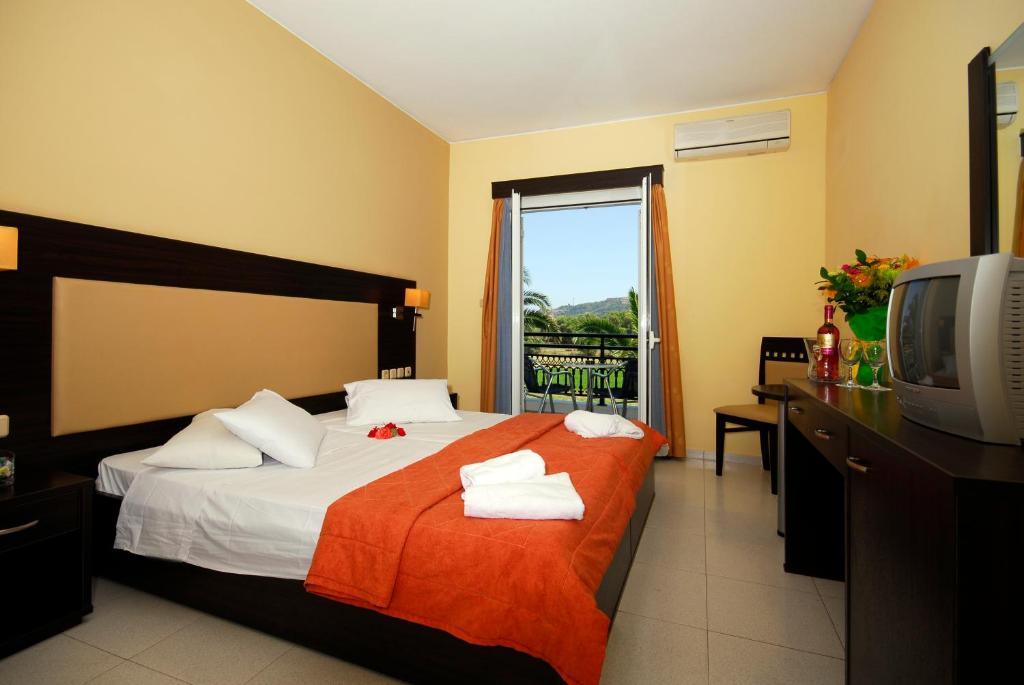 Hotel Denny'S Inn Alimos Rum bild